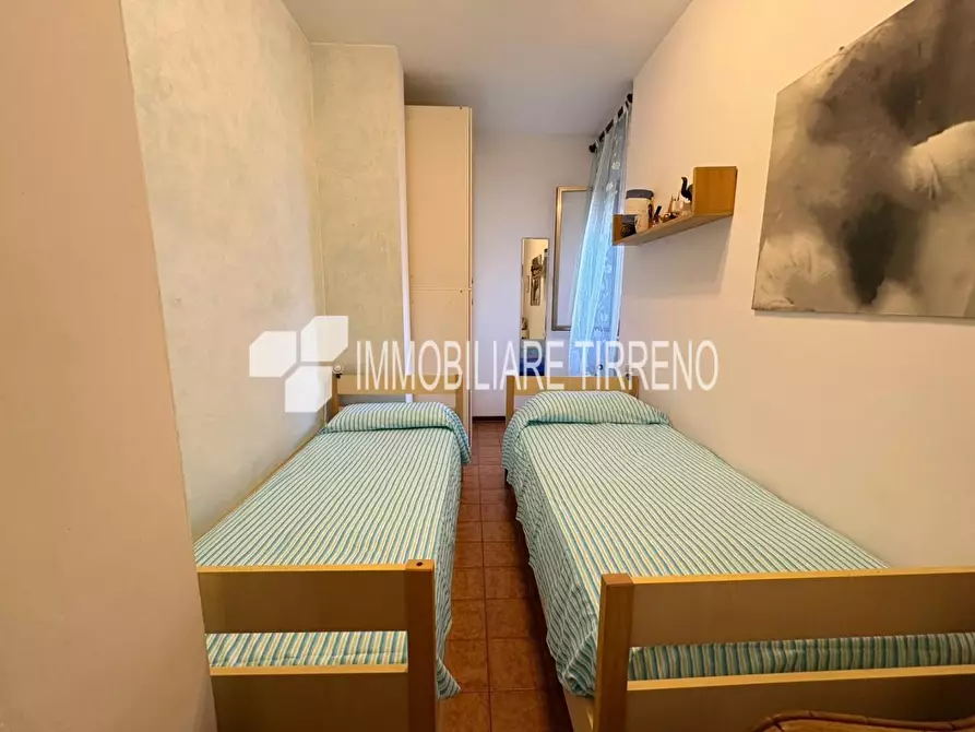 Immagine 12 di Appartamento in vendita  a Massa