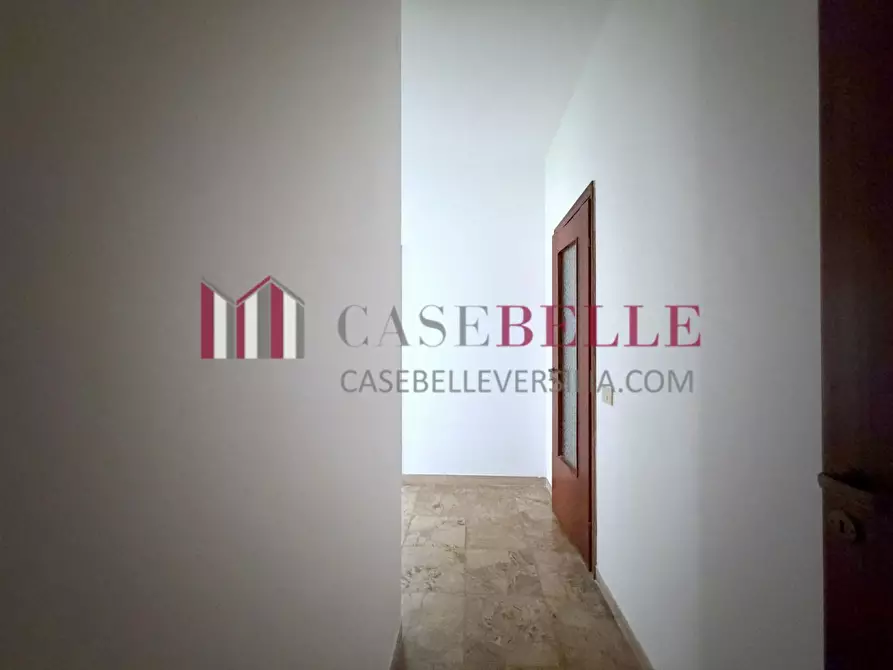 Immagine 13 di Appartamento in vendita  a Massa