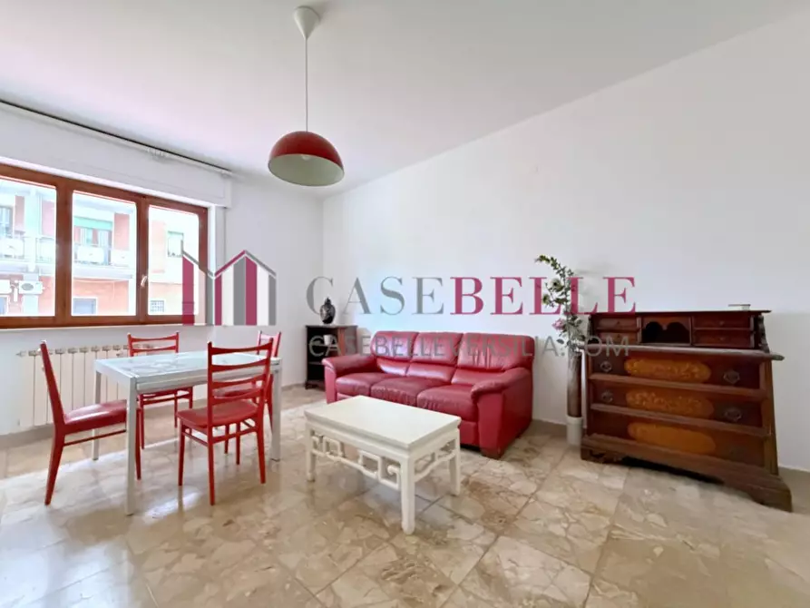 Immagine 1 di Appartamento in vendita  a Massa
