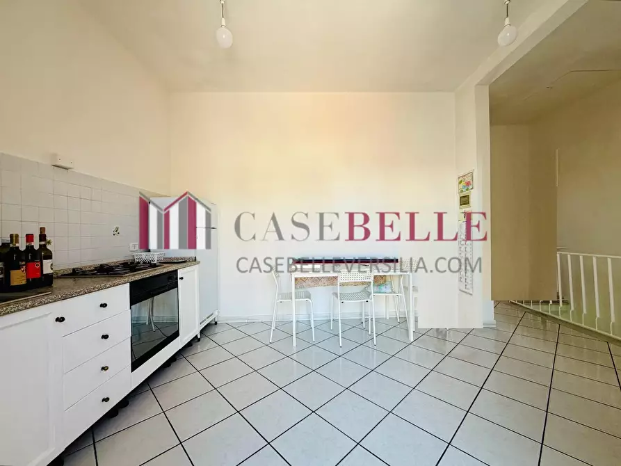 Immagine 7 di Appartamento in vendita  a Viareggio