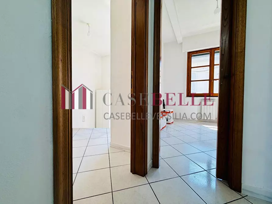 Immagine 10 di Appartamento in vendita  a Viareggio