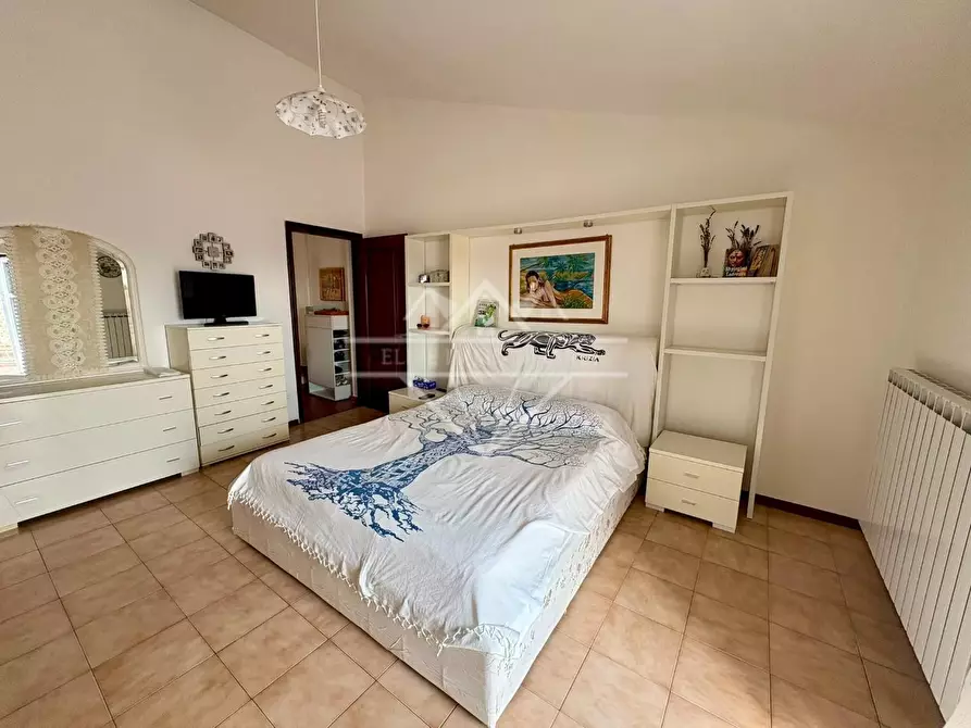 Immagine 18 di Terratetto in vendita  a Massa