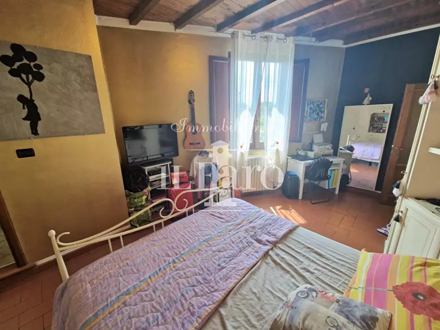 Immagine 23 di Terratetto in vendita  a Campi Bisenzio