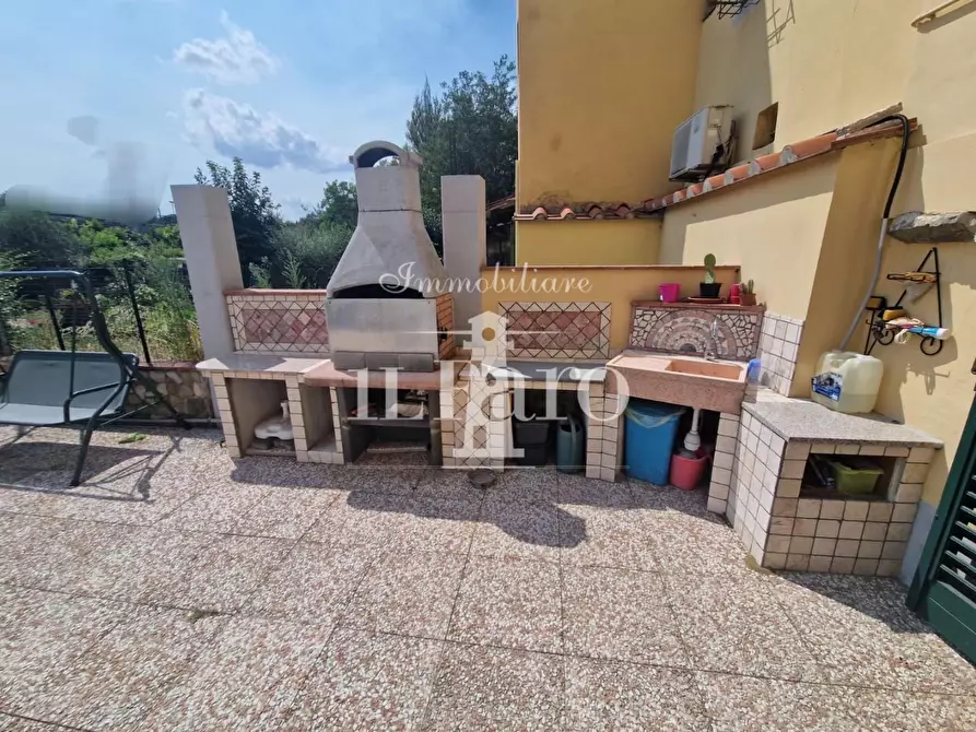 Immagine 7 di Terratetto in vendita  a Campi Bisenzio
