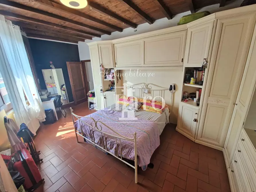 Immagine 21 di Terratetto in vendita  a Campi Bisenzio