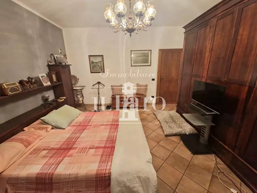 Immagine 24 di Terratetto in vendita  a Campi Bisenzio