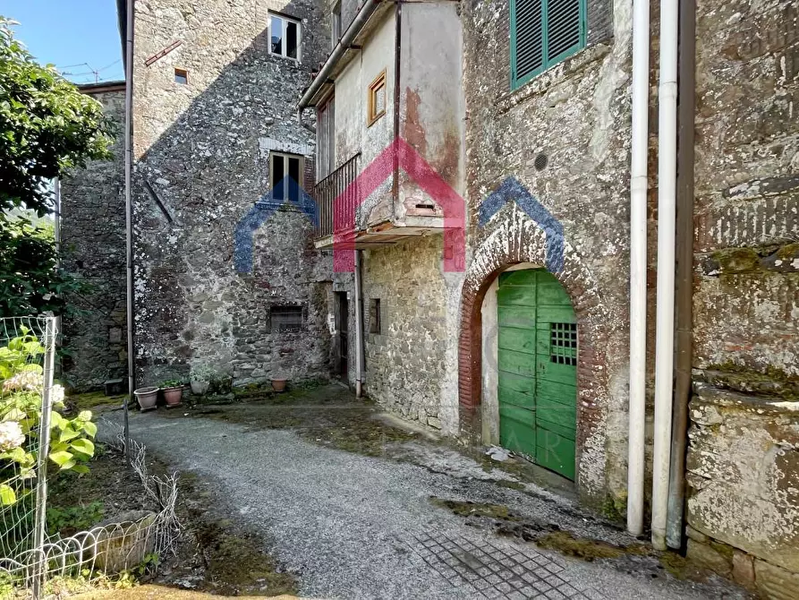 Immagine 33 di Appartamento in vendita  a Bagni Di Lucca