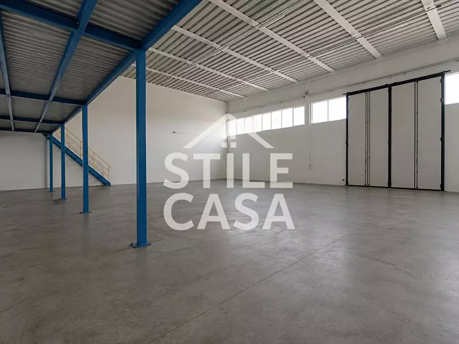 Immagine 12 di Capannone industriale in vendita  a Buti