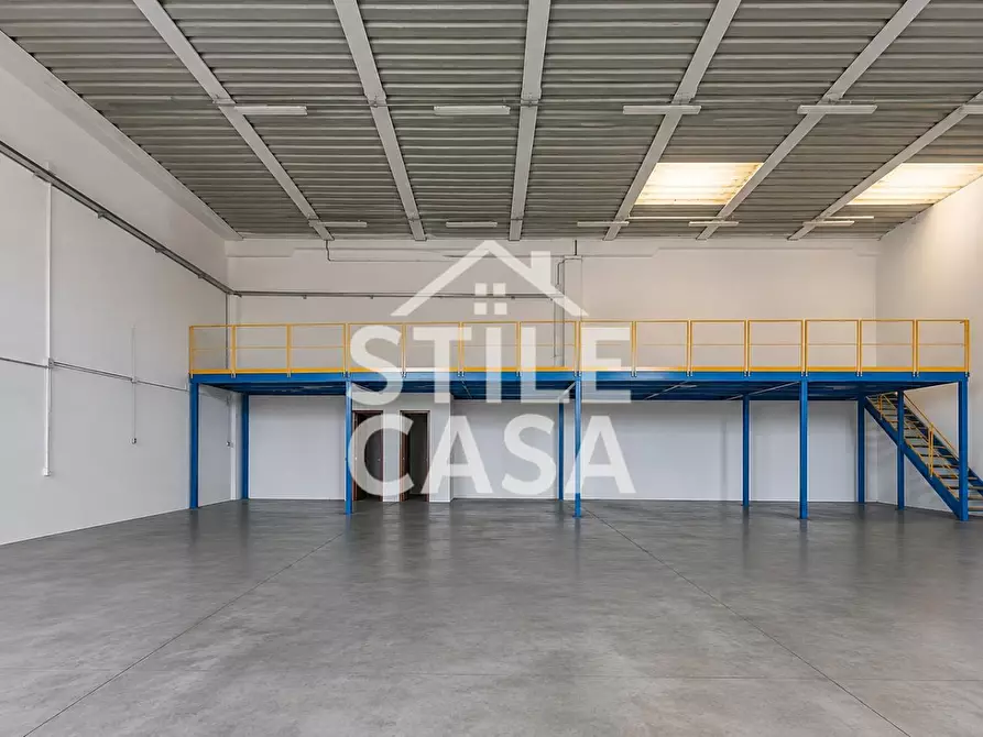 Immagine 10 di Capannone industriale in vendita  a Buti