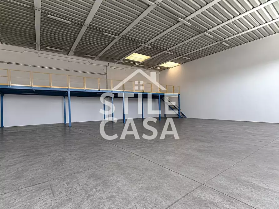 Immagine 13 di Capannone industriale in vendita  a Buti