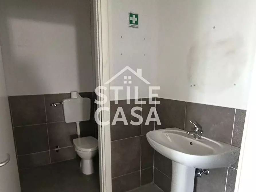 Immagine 7 di Capannone industriale in vendita  a Buti