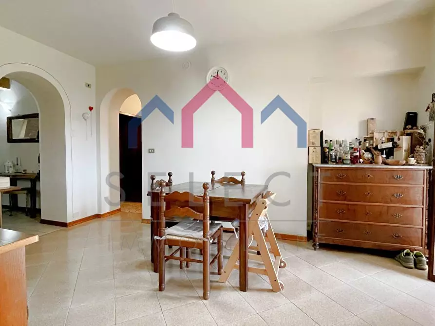 Immagine 10 di Appartamento in vendita  a Bagni Di Lucca