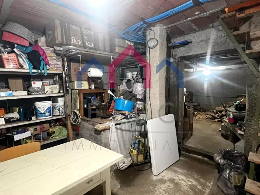 Immagine 41 di Appartamento in vendita  a Bagni Di Lucca