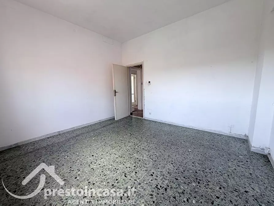 Immagine 18 di Appartamento in vendita  a Viareggio