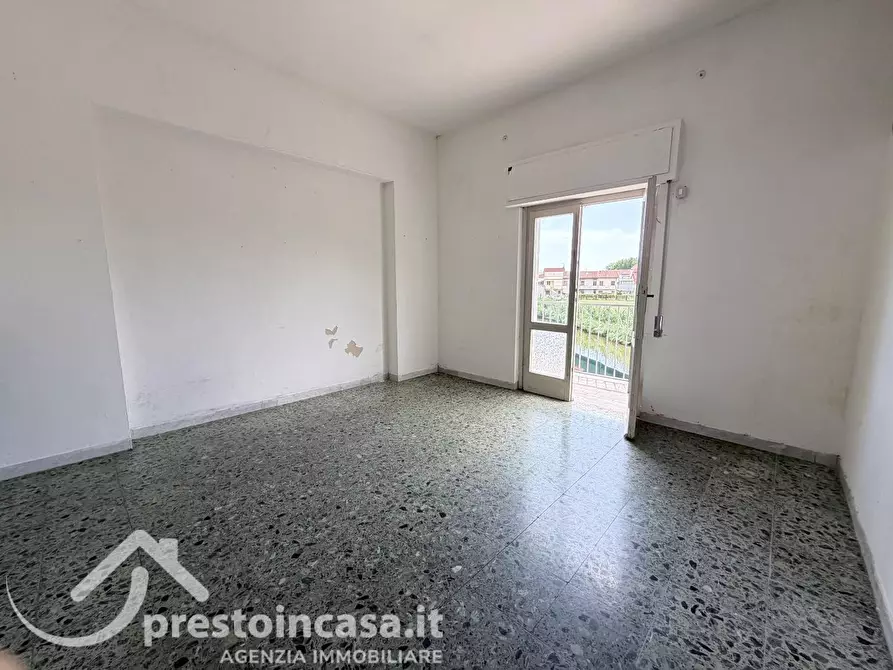 Immagine 2 di Appartamento in vendita  a Viareggio