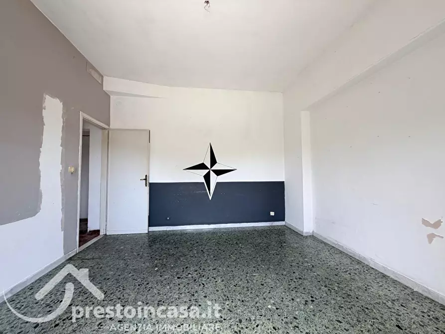 Immagine 3 di Appartamento in vendita  a Viareggio