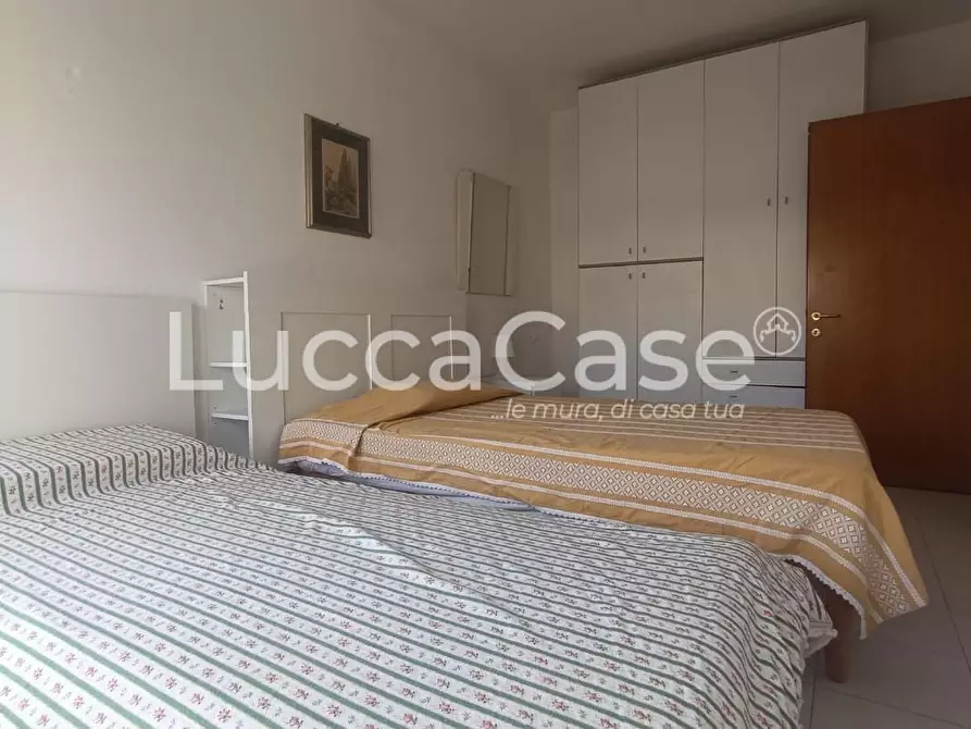 Immagine 14 di Appartamento in vendita  a Lucca