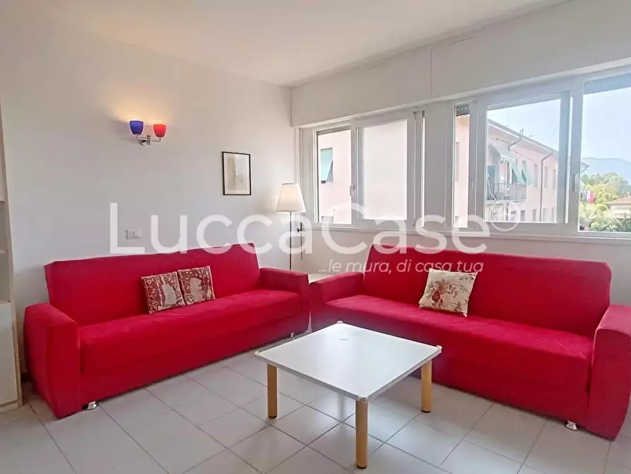 Immagine 7 di Appartamento in vendita  a Lucca