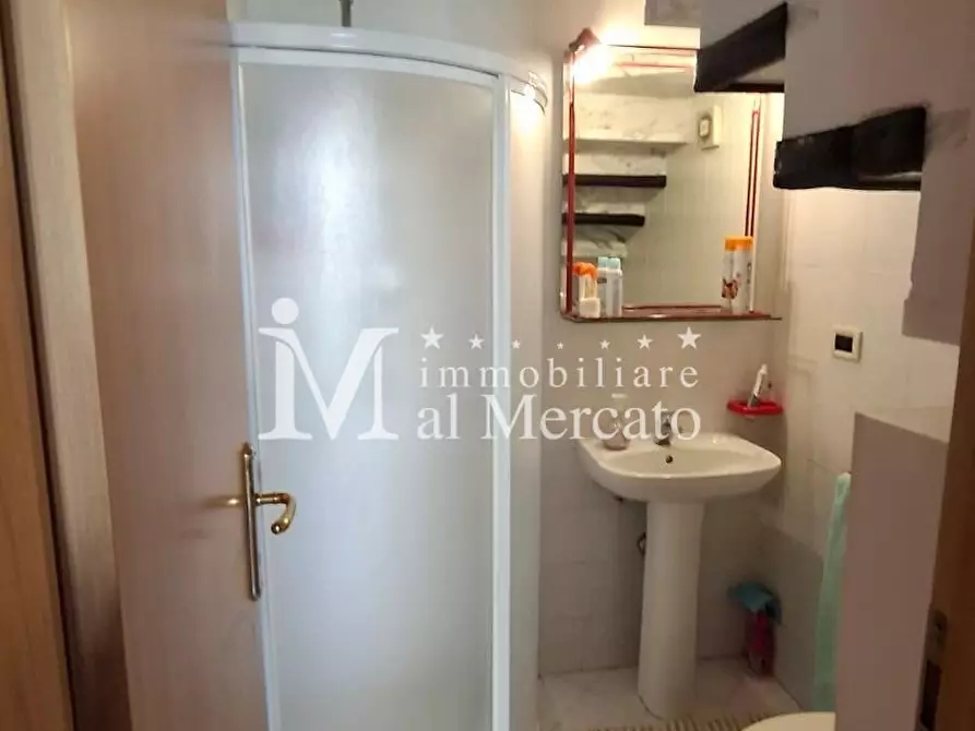 Immagine 36 di Villetta a schiera in vendita  a Viareggio