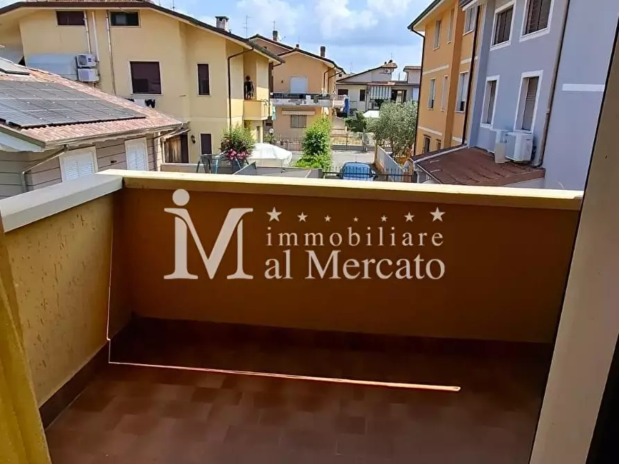 Immagine 59 di Villetta a schiera in vendita  a Viareggio