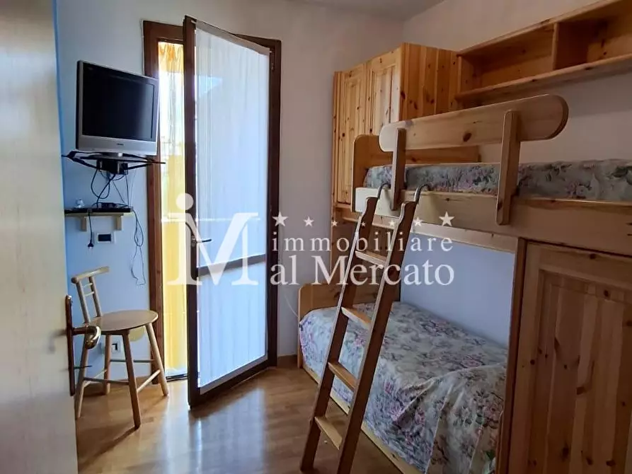 Immagine 49 di Villetta a schiera in vendita  a Viareggio