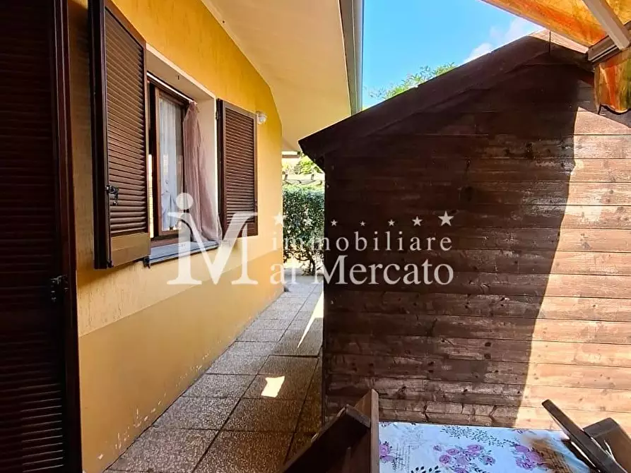 Immagine 12 di Villetta a schiera in vendita  a Viareggio