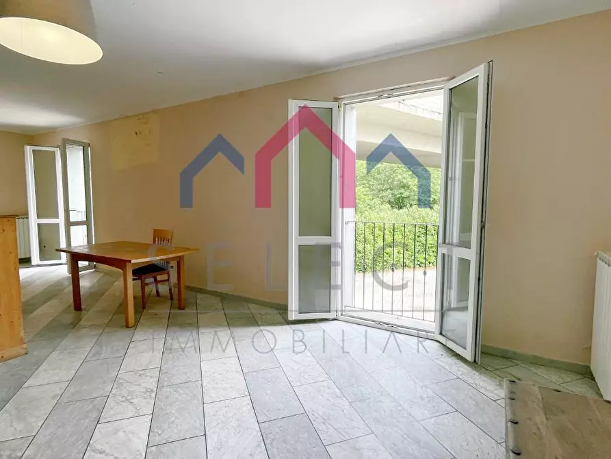 Immagine 3 di Appartamento in vendita  a Borgo A Mozzano