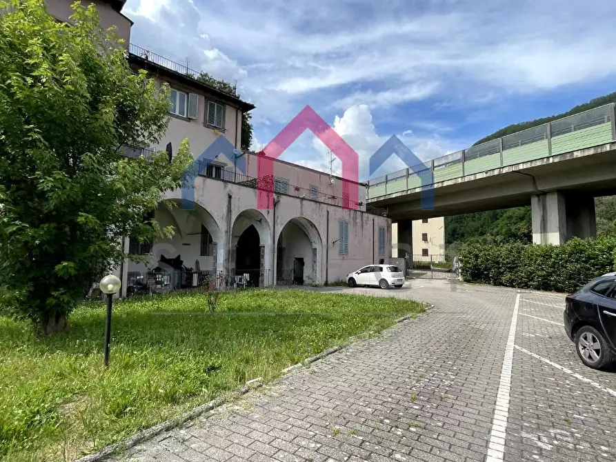 Immagine 43 di Appartamento in vendita  a Borgo A Mozzano
