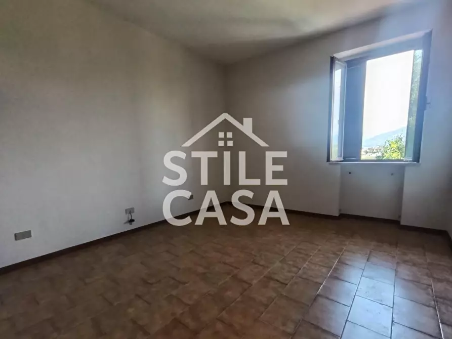 Immagine 16 di Appartamento in vendita  a Pescia