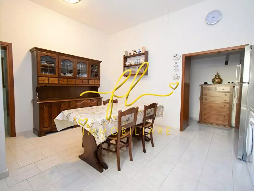 Immagine 6 di Appartamento in vendita  a Livorno