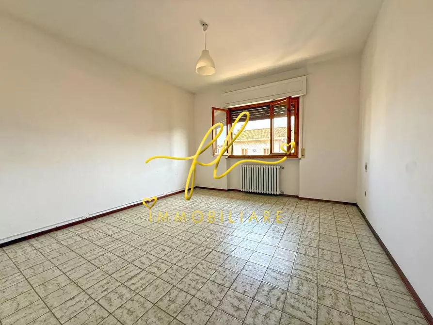 Immagine 42 di Appartamento in vendita  a Cecina