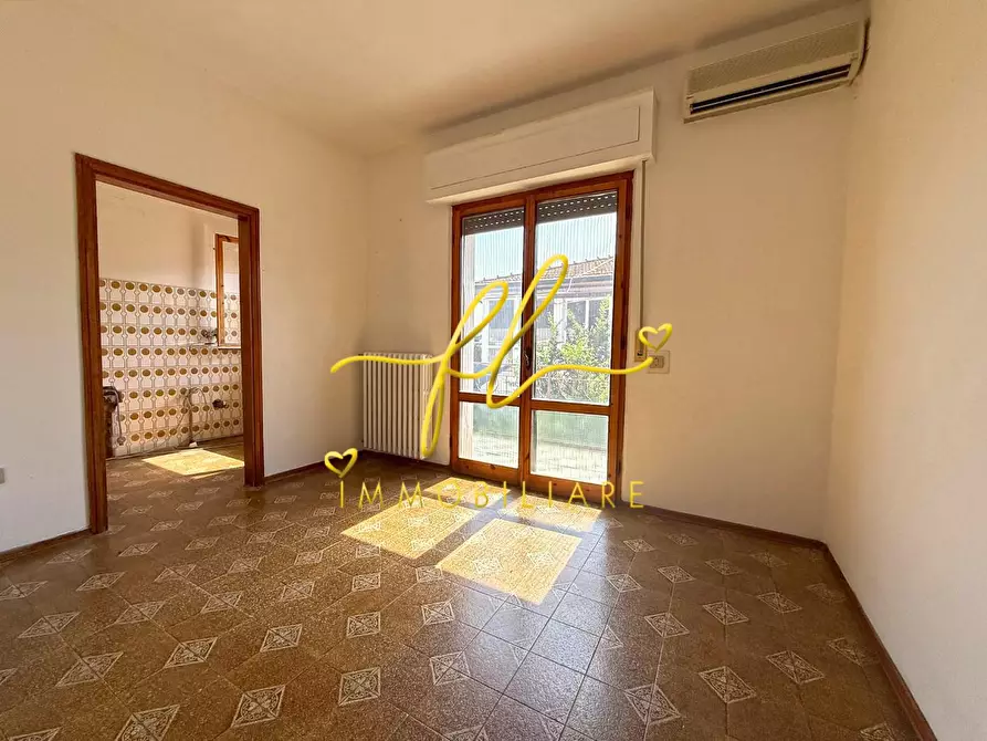 Immagine 38 di Appartamento in vendita  a Cecina
