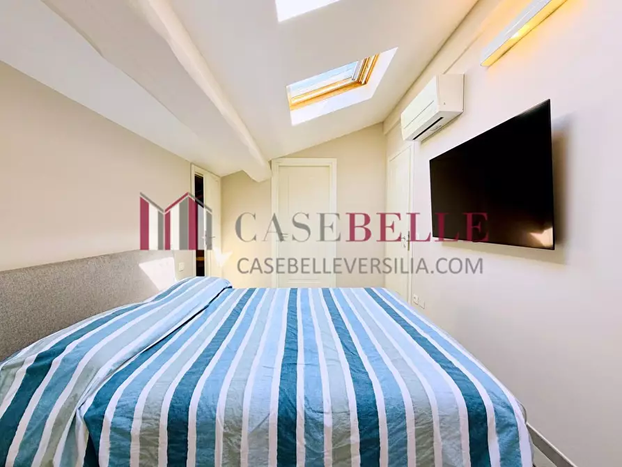 Immagine 42 di Casa semindipendente in vendita  a Camaiore