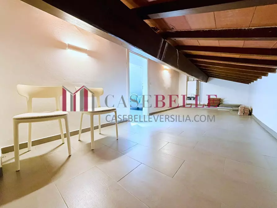 Immagine 46 di Casa semindipendente in vendita  a Camaiore