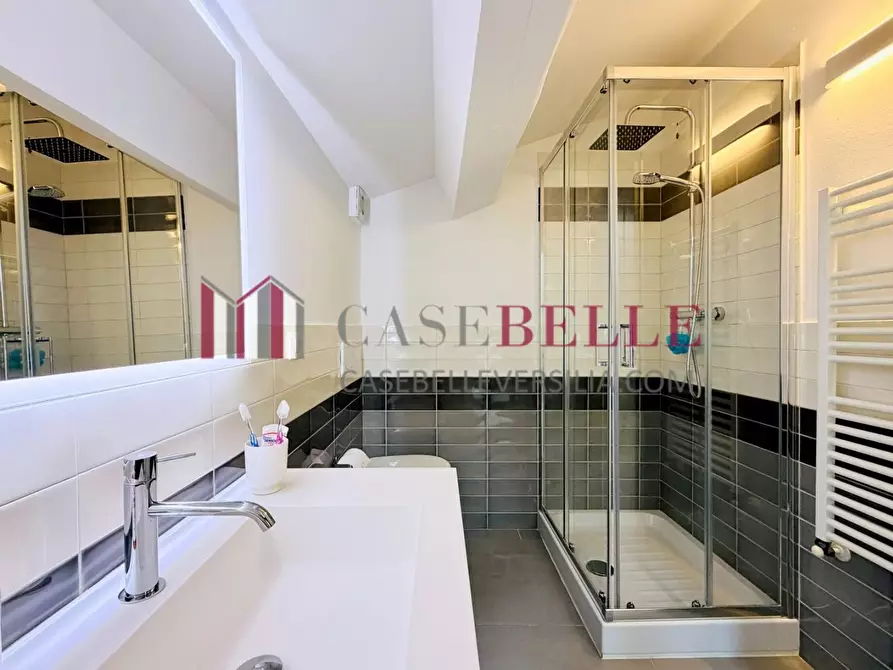 Immagine 43 di Casa semindipendente in vendita  a Camaiore