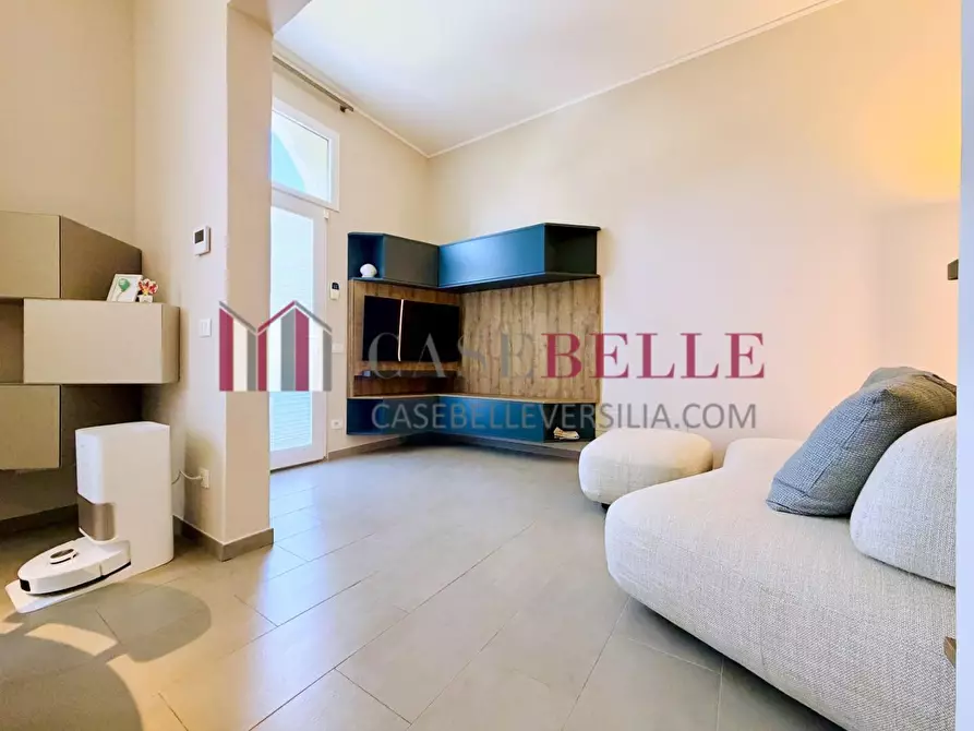 Immagine 58 di Casa semindipendente in vendita  a Camaiore