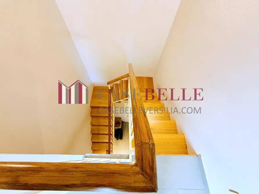 Immagine 55 di Casa semindipendente in vendita  a Camaiore