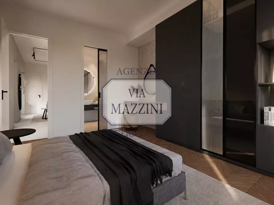 Immagine 9 di Loft/Open space in vendita  a Pietrasanta