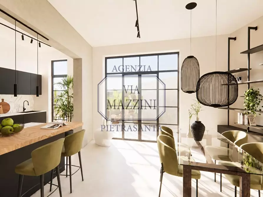 Immagine 6 di Loft/Open space in vendita  a Pietrasanta