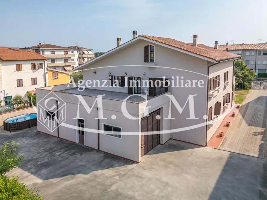 Immagine 13 di Casa indipendente in vendita  a Calcinaia