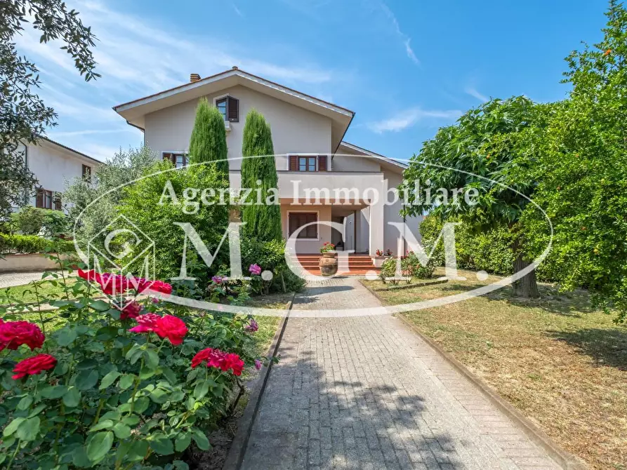 Immagine 1 di Casa indipendente in vendita  a Calcinaia