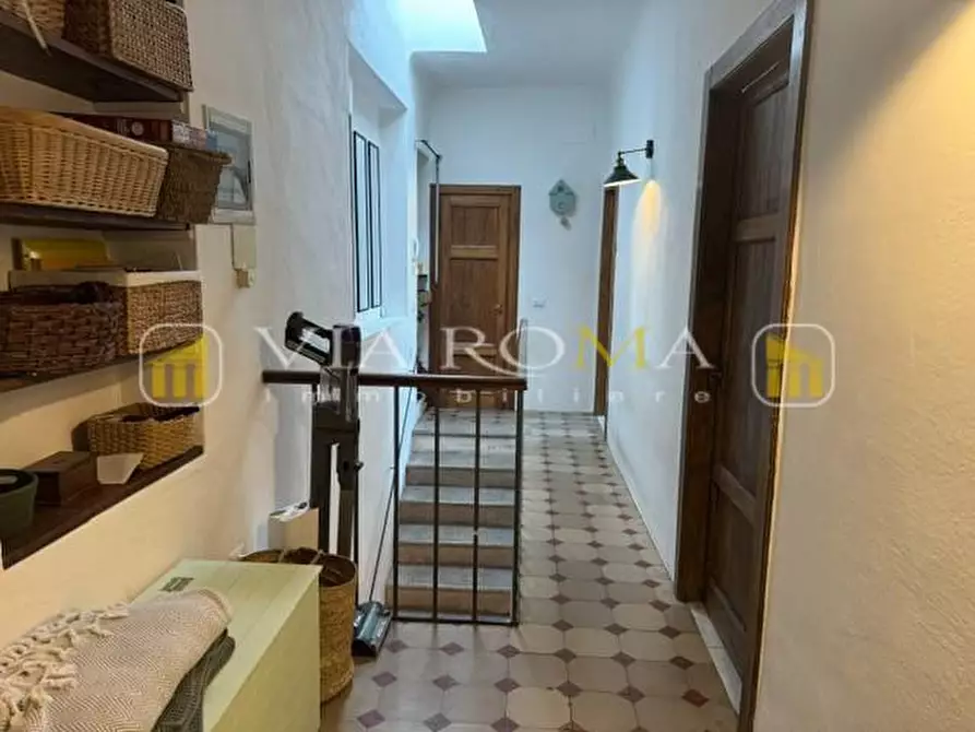 Immagine 24 di Appartamento in vendita  a Lucca