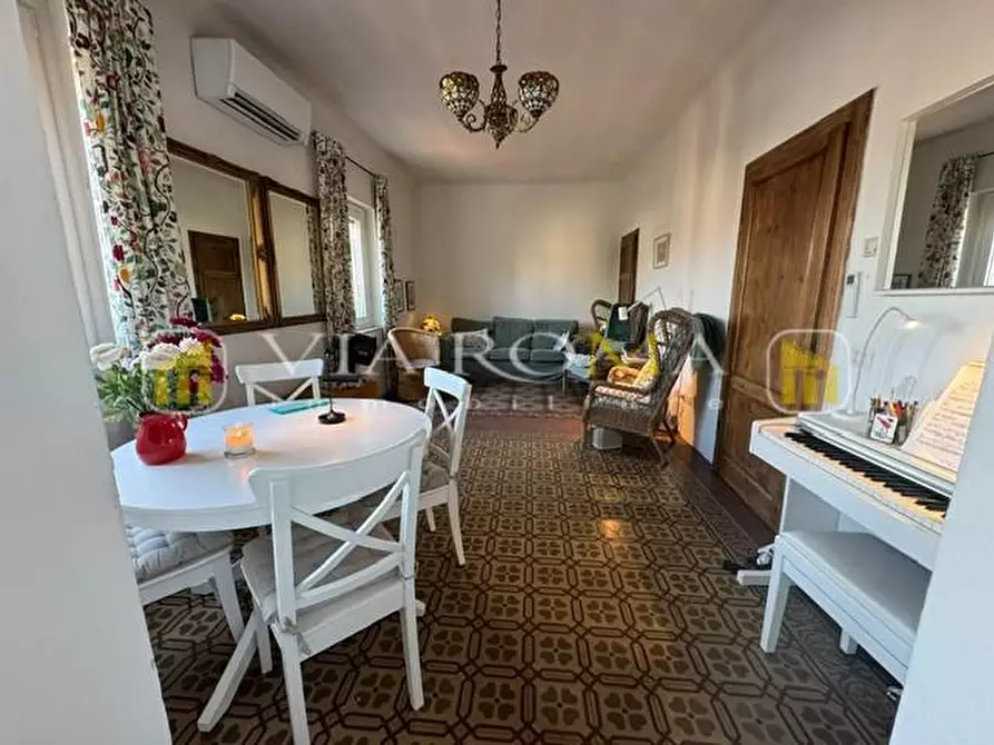 Immagine 10 di Appartamento in vendita  a Lucca