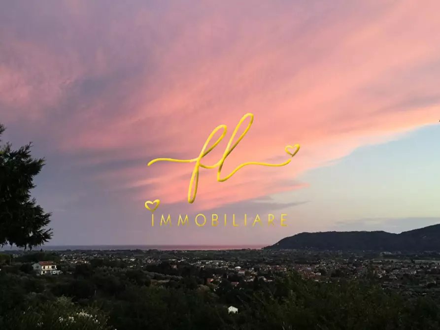 Immagine 55 di Villa in vendita  a Castelnuovo Magra