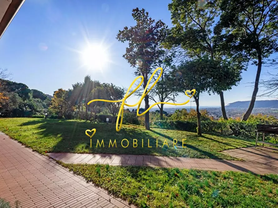 Immagine 51 di Villa in vendita  a Castelnuovo Magra