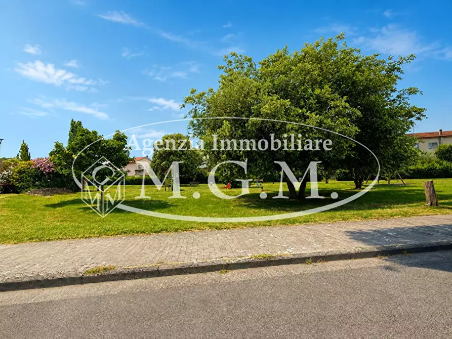 Immagine 37 di Casa bifamiliare in vendita  a Calcinaia