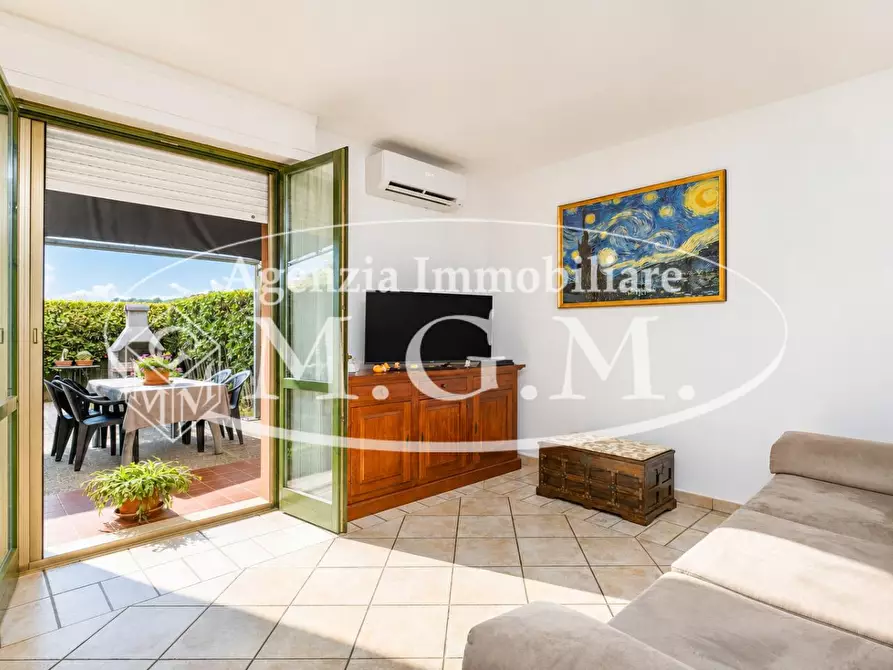Immagine 11 di Casa bifamiliare in vendita  a Calcinaia