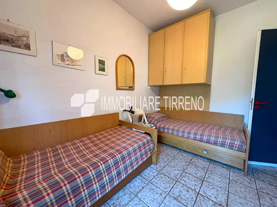 Immagine 16 di Appartamento in vendita  a Massa