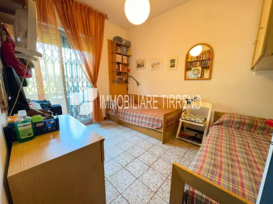 Immagine 15 di Appartamento in vendita  a Massa