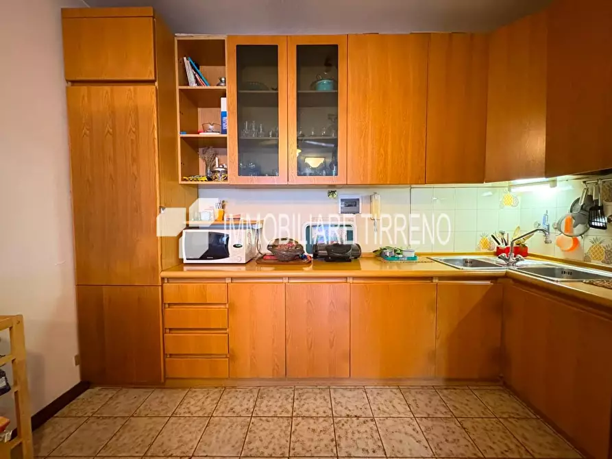 Immagine 12 di Appartamento in vendita  a Massa